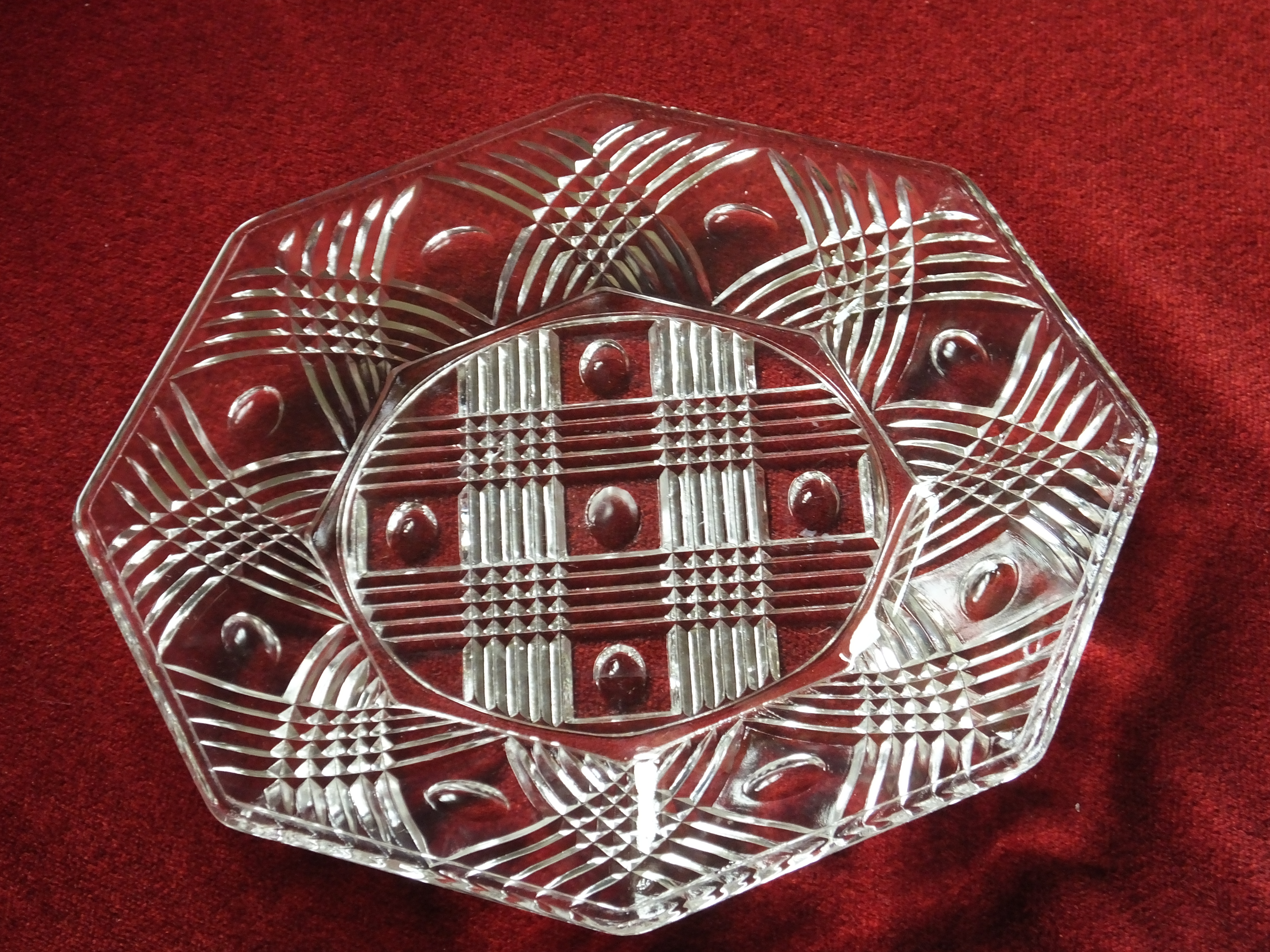 Chance Glass Octagonal Plate. Bill Bagley Glass