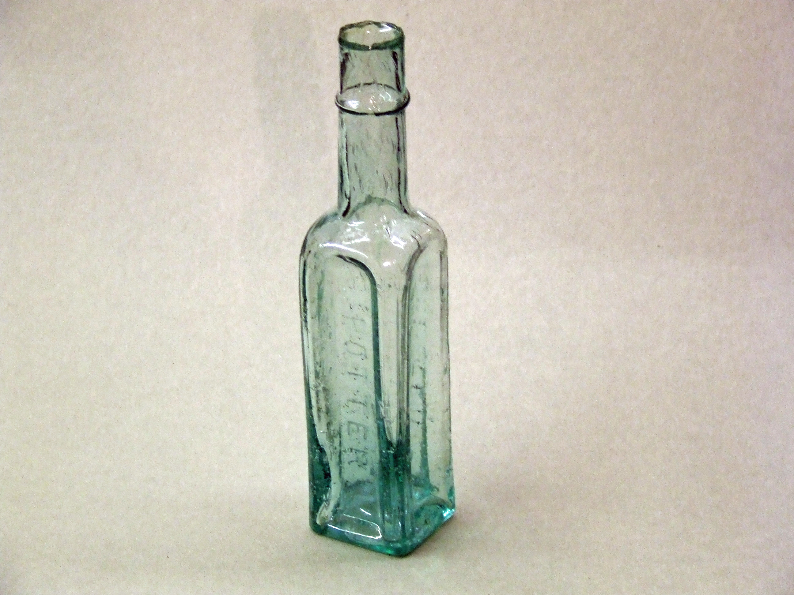 Potters Condiment bottle. Bill Bagley Glass