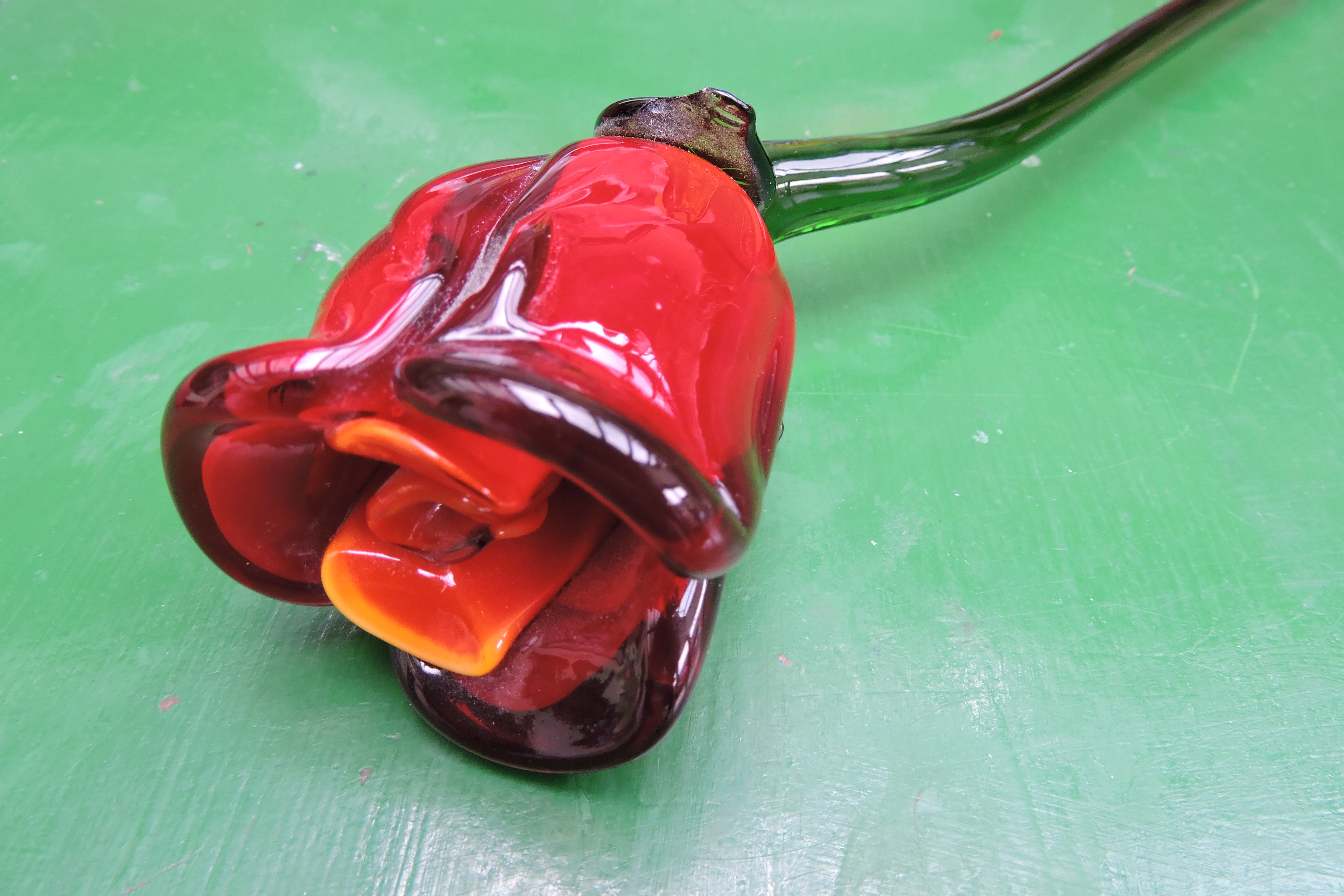 Orange and red tulip head. Bill Bagley Glass